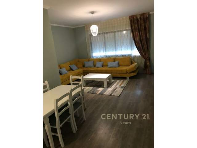 Tirane, shes apartament 2+1 130.000 Euro (unaza e re)