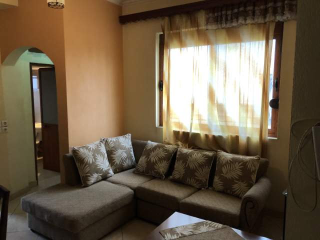 Tirane, jepet me qera Kati 1, 70 m² 25.000 Leke