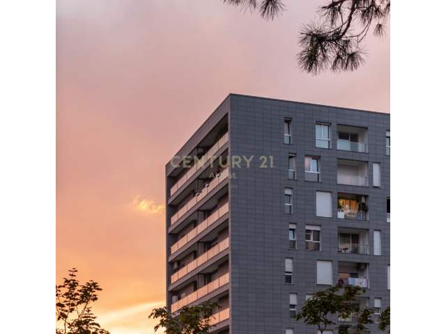 Tirane, jepet me qera ambjent biznesi Kati 0, 95 m² 800 Euro (Rruga Don Bosko)