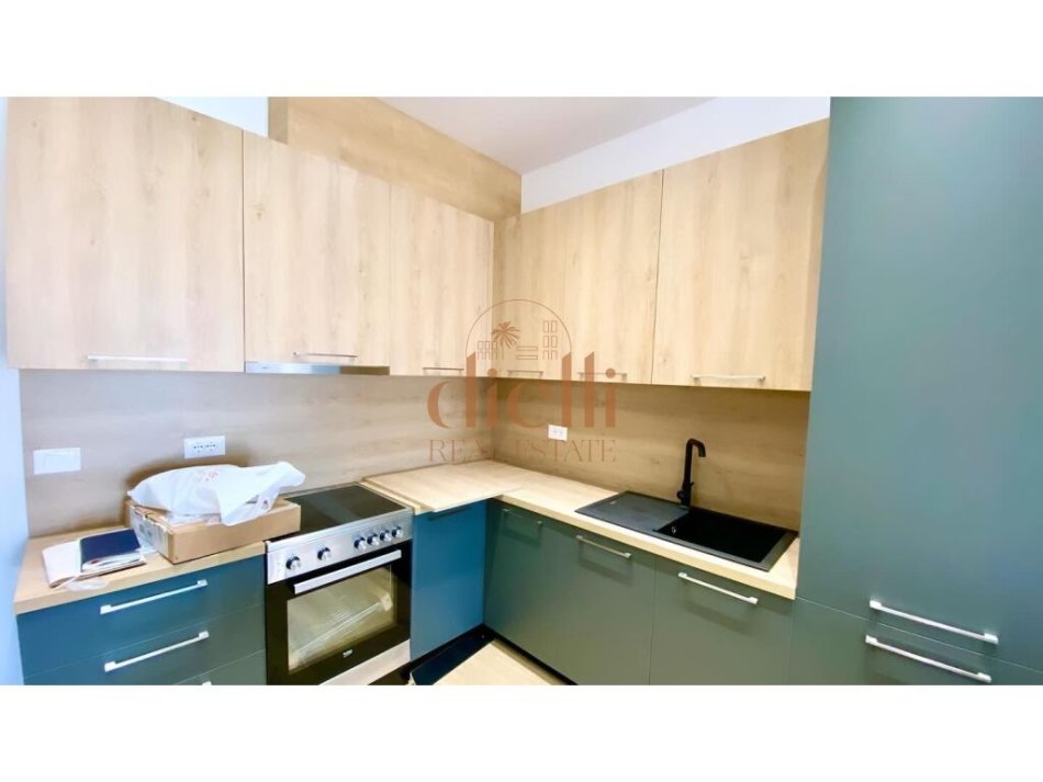 Tirane, jepet me qera apartament 2+1+Ballkon , 110 m² 1.000 € (Tirana Garden Building)