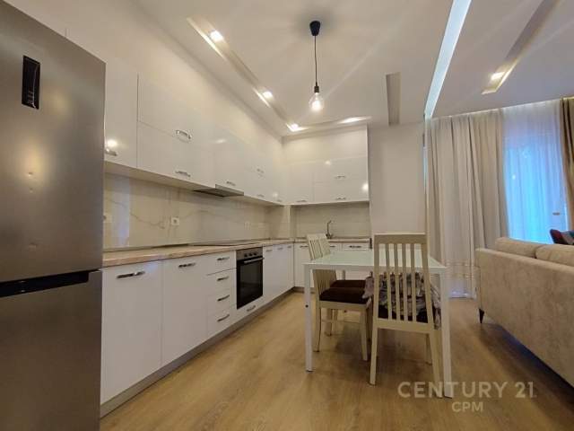 Tirane, jepet me qera apartament 2+1+BLK Kati 2, 118 m² 800 Euro (LIQENI I THATE)