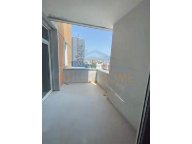 Tirane, jepet me qera ambjent biznesi Kati 12, 630 m² 6.900 Euro (Rruga Elbasanit)