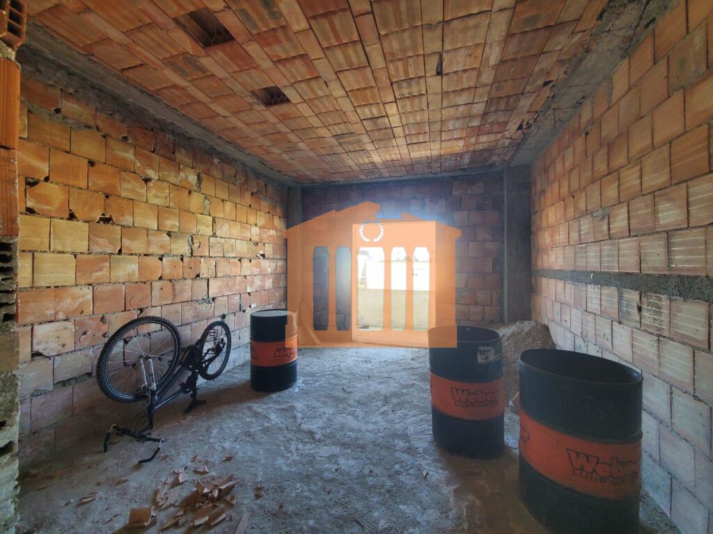 SHITET APARTAMENT NE FAZE TULLE TEK STADIUMI,DURRES!