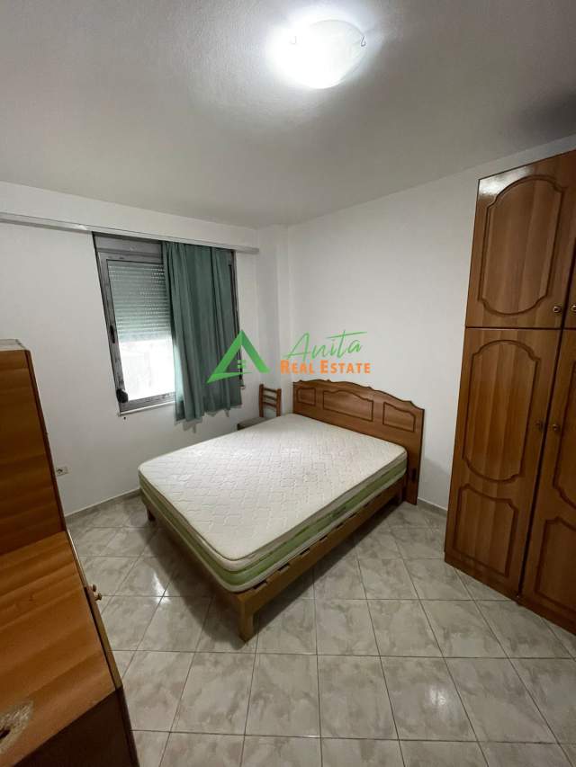 Tirane, shitet apartament 2+1+BLK Kati 2, 88 m² 160.000 Euro (Komuna e Parisit)