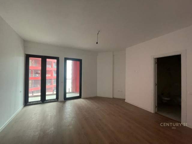 Tirane, ofert zyre Kati 4, 138 m² 375 Euro (ARLIS,FARMACIA 10 Tirana, Albania)
