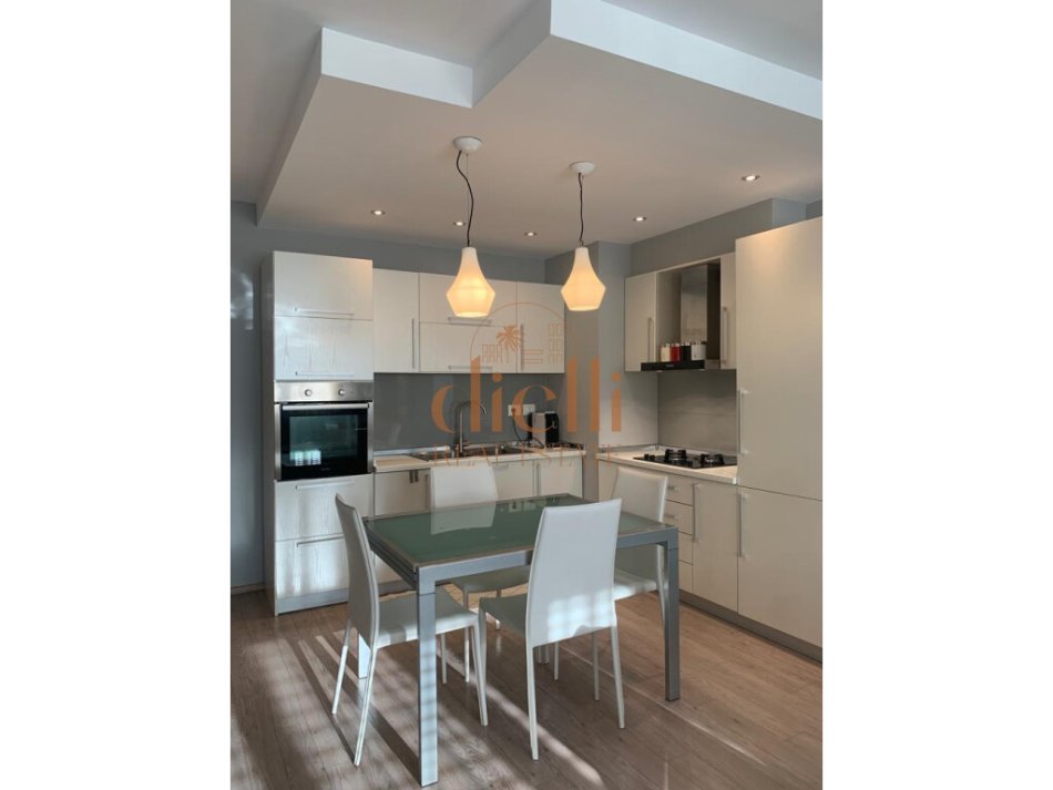 Tirane, shitet apartament 2+1+Aneks+Ballkon Kati 3, 95 m² € (Liqeni i Thate)