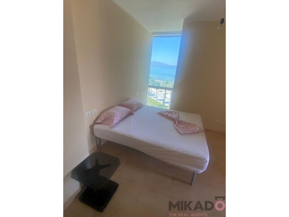 Vlore, jepet me qera apartament 3+1 , 128 m² 