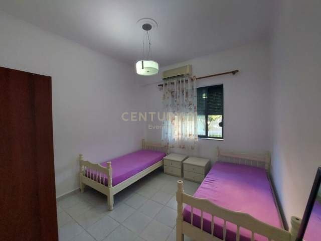 Tirane, jepet me qera apartament 3+1+A+BLK Kati 1, 150 m² 350 Euro (Laprake)