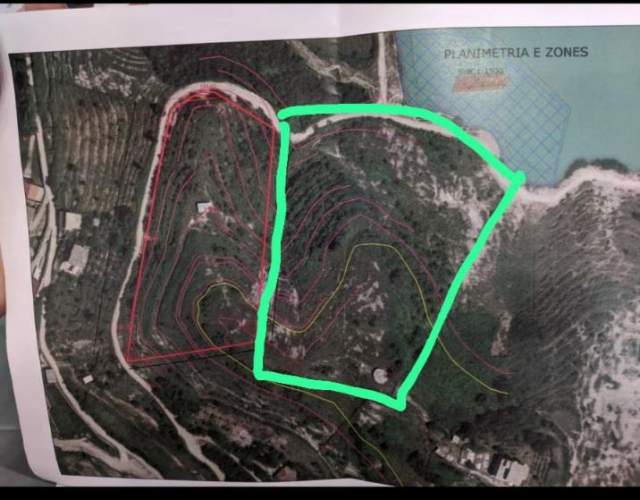 Tirane, shes truall 9.000 m² 270.000 Euro (Peze-Helmes)