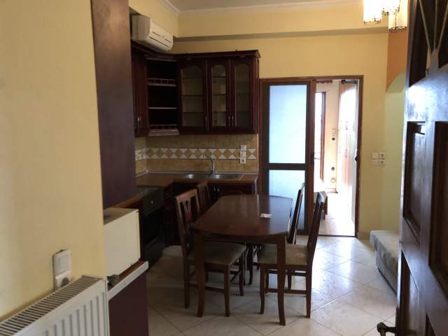 Tirane, jepet me qera Kati 1, 70 m² 25.000 Leke