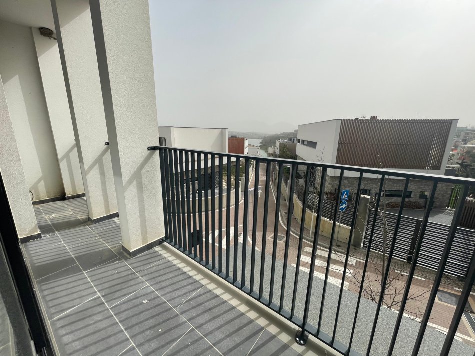 Shitet, Apartament 2+1, Farkë, Tiranë - 217000€ | 128 m²
