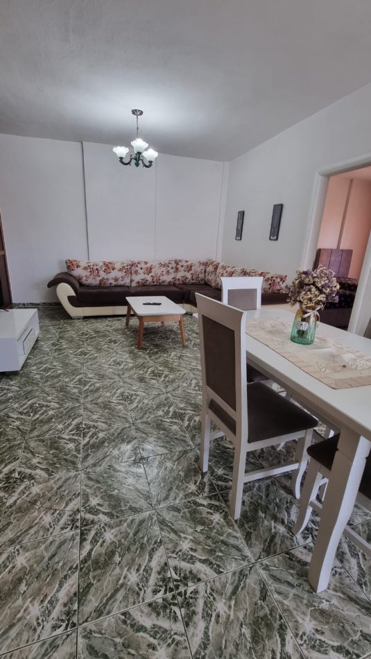 Tirane, jepet me qera apartament 2+1 Kati 7, 85 m² 550 € (Don Bosko)