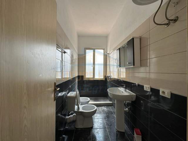 Tirane, shitet apartament 2+1 Kati 8, 90 m² 88.000 Euro (Besim Alla)