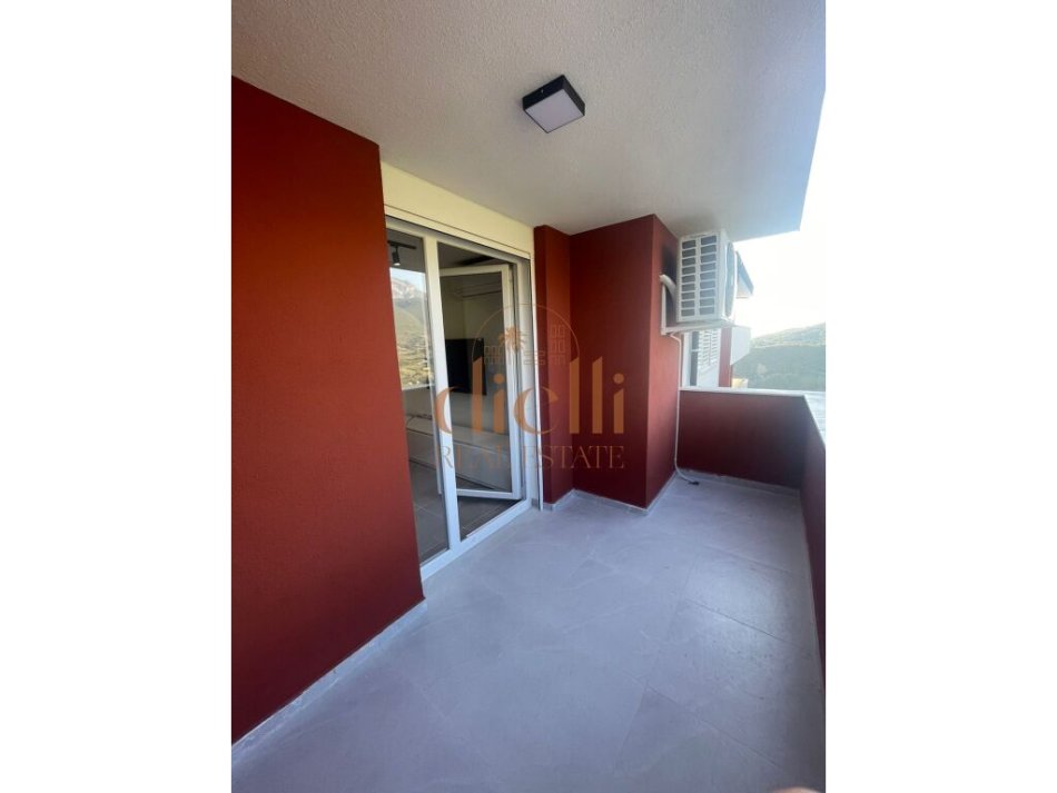 Tirane, jepet me qera apartament 1+1+Ballkon Kati 5, 500 € (Dajt prane Restorant 2 Luanet)