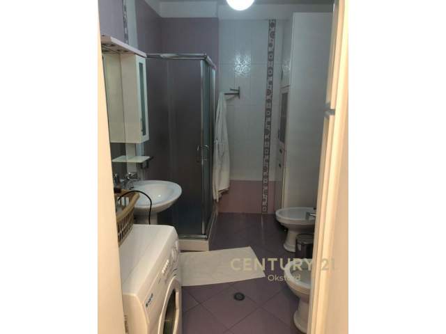 Tirane, jepet me qera apartament 2+1+BLK Kati 6, 95 m² 400 Euro (ASTIR)