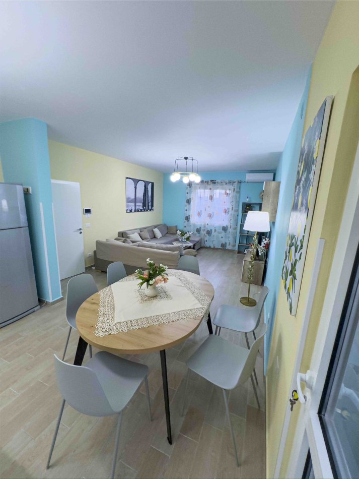 Tirane, jepet me qera Vile , 172 m² 1.100 € (Vilat Gjermane)