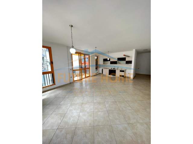 Tirane, shitet apartament 2+1+BLK Kati 2, 122 m² 225.000 Euro (Komuna Parisit)