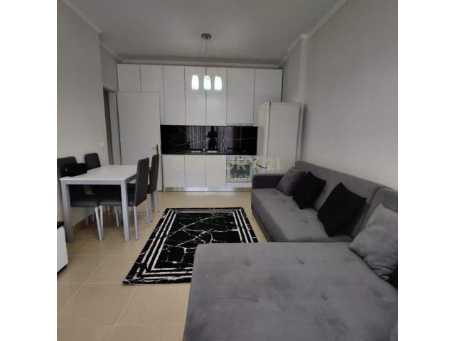 Tirane, jepet me qera apartament 2+1+BLK Kati 3, 110 m² 570 Euro (kopshti Zologjik)