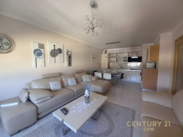 Tirane, jepet me qera apartament 1+1+BLK Kati 10, 92 m² 550 Euro (Prane Petro Ninit)