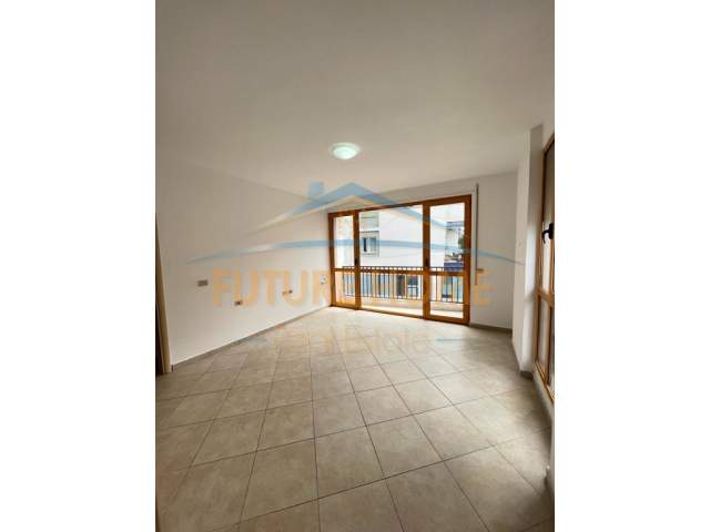 Tirane, shitet apartament 2+1+BLK Kati 2, 122 m² 225.000 Euro (Komuna Parisit)
