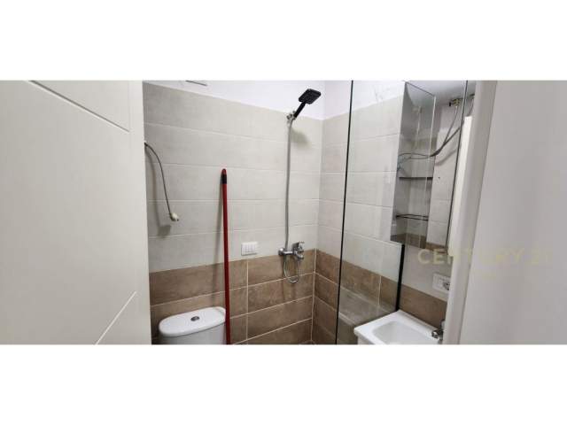 Tirane, shitet garsonier 1+1 Kati 2, 26 m² 30.000 Euro (Fresk)