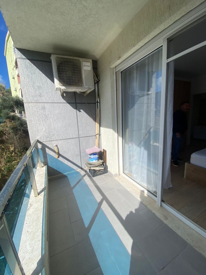 Tirane, jepet me qera apartament 1+1+Ballkon Kati 4, 73 m² 450 € (Kopeshti zologjik , Kompleksi Mateo)