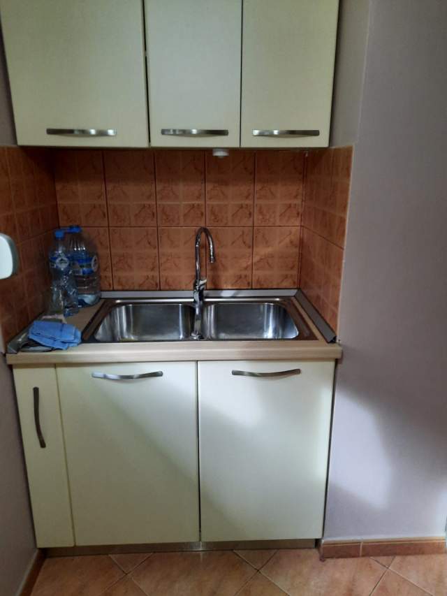 Tirane, jepet me qera apartament 2+1 Kati 2, 72 m² 400 Euro (BRRYL)