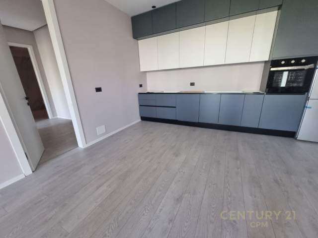 Tirane, jepet me qera apartament 3+1+BLK Kati 3, 176 m² 1.500 Euro (KOMPLEKSI DELIJORGJI)