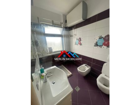 Tirane, jepet me qera apartament 3+1+2, Kati 6, 125 m² 1.000 Euro (Kopshti Botanik)