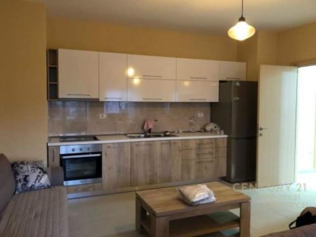 Tirane, jepet me qera apartament Kati 2, 93 m² 350 Euro (Rruga Peti Tirana, Albania)