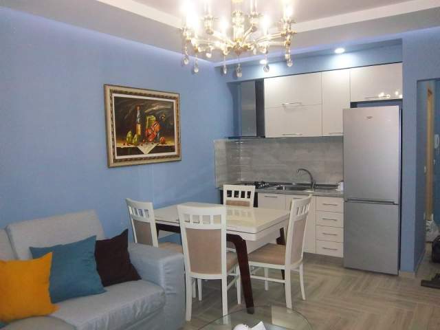 Tirane, jepet me qera apartament 1+1+BLK Kati 2, 61 m² 500 Euro (Rruga Ferit Xhajko)
