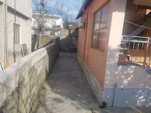 Elbasan, shitet shtepi 300 m² 10.000.000 Leke