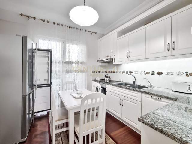 Tirane, jepet me qera apartament 2+1+A+BLK Kati 2, 150 m² 700 Euro (Liqeni i Thate)