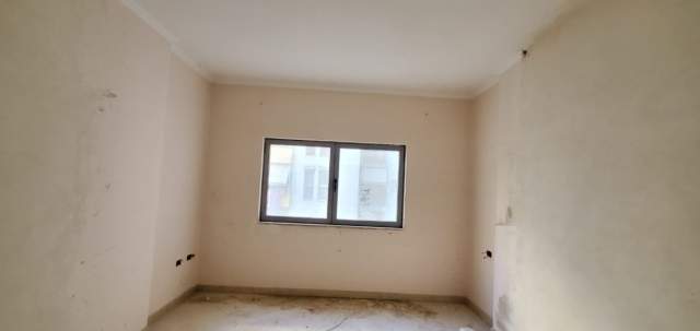 Tirane, shitet apartament 63 m² 55.000 Euro