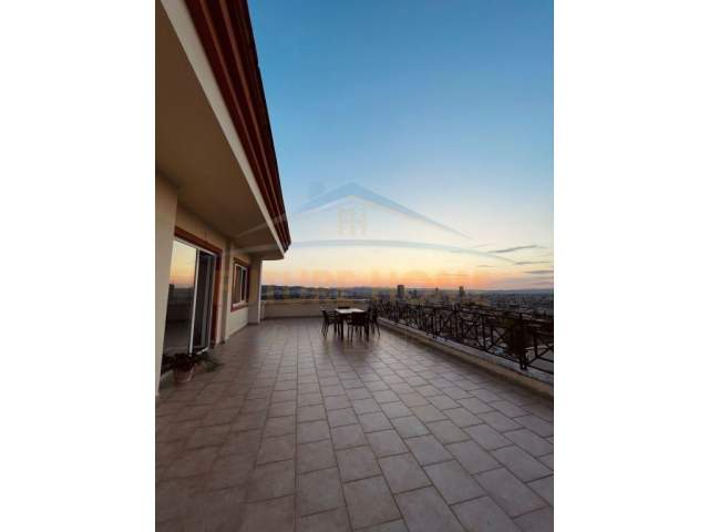 Tirane, jepet me qera apartament 3+1+BLK Kati 4, 200 m² 650 Euro (pjeter budi)