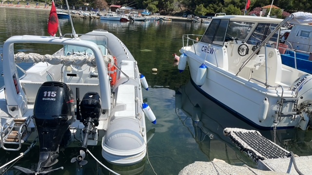 Durres, shes gomone BARKE GOMONE , 20.000 €
