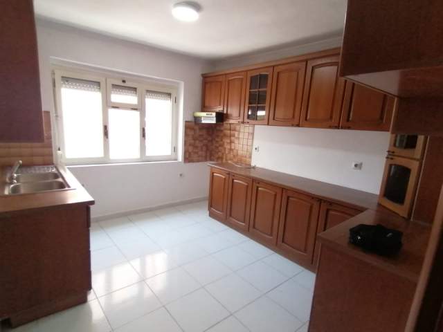 Tirane, jepet me qera apartament 2+1+A+BLK Kati 6, 105 m² 400 Euro (Islam Alla)