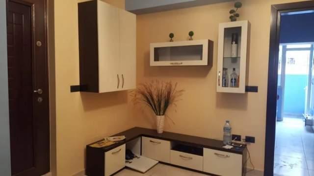 Tirane, jepet me qera apartament 2+1+BLK Kati 1, 85 m² 50.000 Leke (rruga e kavajes , rruga vace zela)