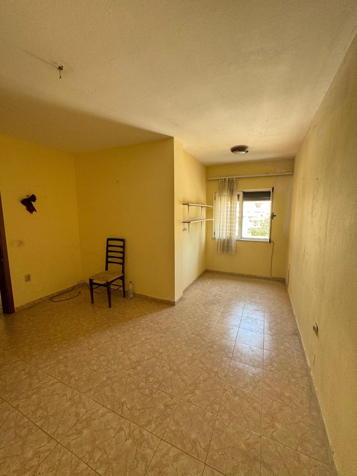 Tirane, shitet apartament 2+1+Ballkon Kati 3, 86 m² 190.000 € (Myslym Shyri)