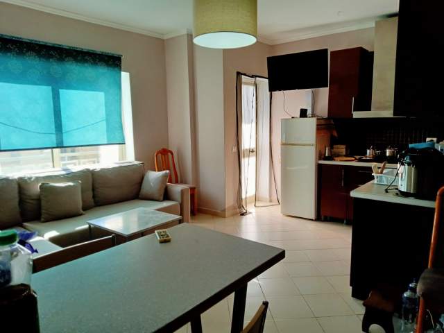 Shkembi Kavajes, jepet me qera apartament 1+1+BLK Kati 2, 67 m² 250 Euro