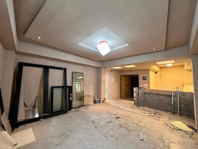 Tirane, jepet me qera apartament 2+1 Kati 1, 112 m² 450 Euro (Brryli)