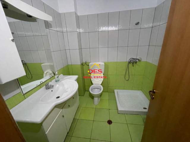 Orikum, jepet me qera apartament 1+1+BLK Kati 1, 76 m² 300 Euro (Rruga Orikumi)