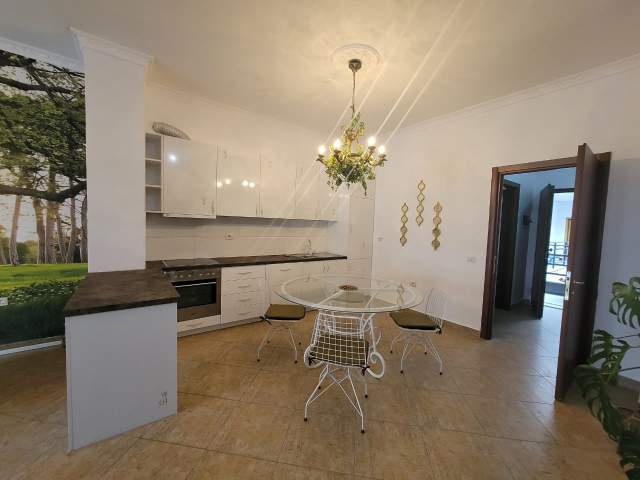 Tirane, jepet me qera apartament 2+1+BLK Kati 3, 119 m² 550 Euro (rruga Fuat Toptani)