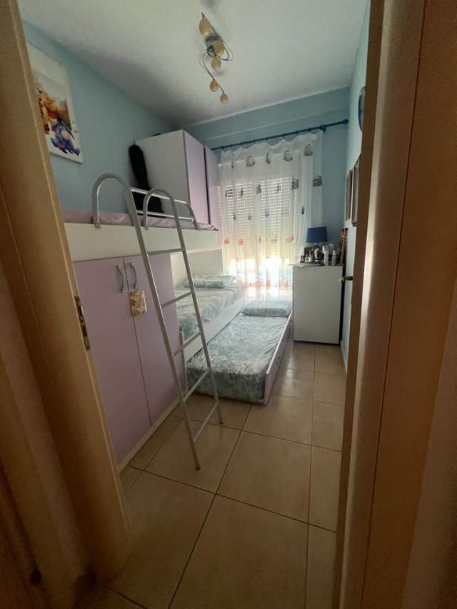 Durres, shes apartament 2+1 Kati 2, 70 m² 145.000 Euro (GJIRI LALZIT)
