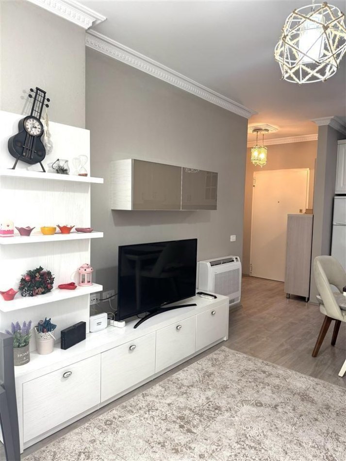 Tirane, jepet me qera apartament 1+1 Kati 3, 60 m² 550 € (21 dhjetori)