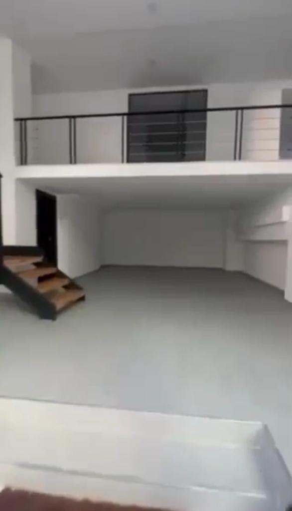 Tirane, jepet me qera ambjent biznesi Kati 0, 250 m² 3.000 Euro (JERONIM DE RADA)