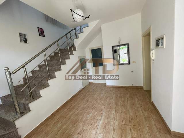 Shkoder, jepet me qera Vile 3+1+BLK Kati 2, 100 m² 600 Euro (Prane Stadiumit Loro Boriçi Shkoder)