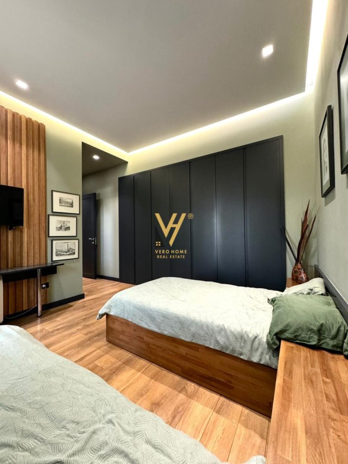 Tirane, shitet Vile 3 Katshe Kati 0, 1.383 m² 1.490.000 € (MJULL - BATHORE , TEGU)