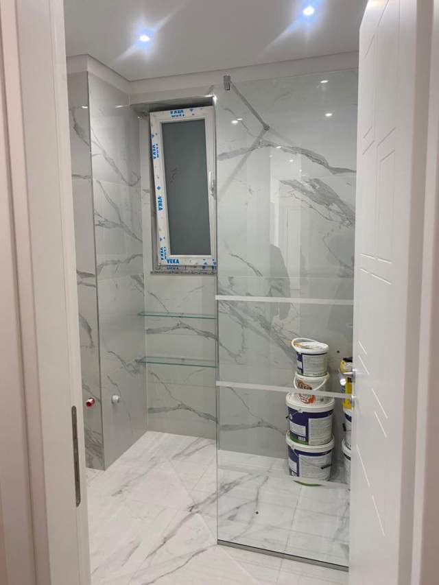 Tirane, shes apartament 3+1+BLK Kati 5, 140 m² 190.000 Euro (Ish Stacioni i Fundit i Tiranes se Re..!!)