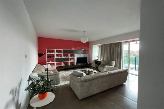 Tirane, jepet me qera apartament 121 m² 1.500 Euro (Ambasador 3)